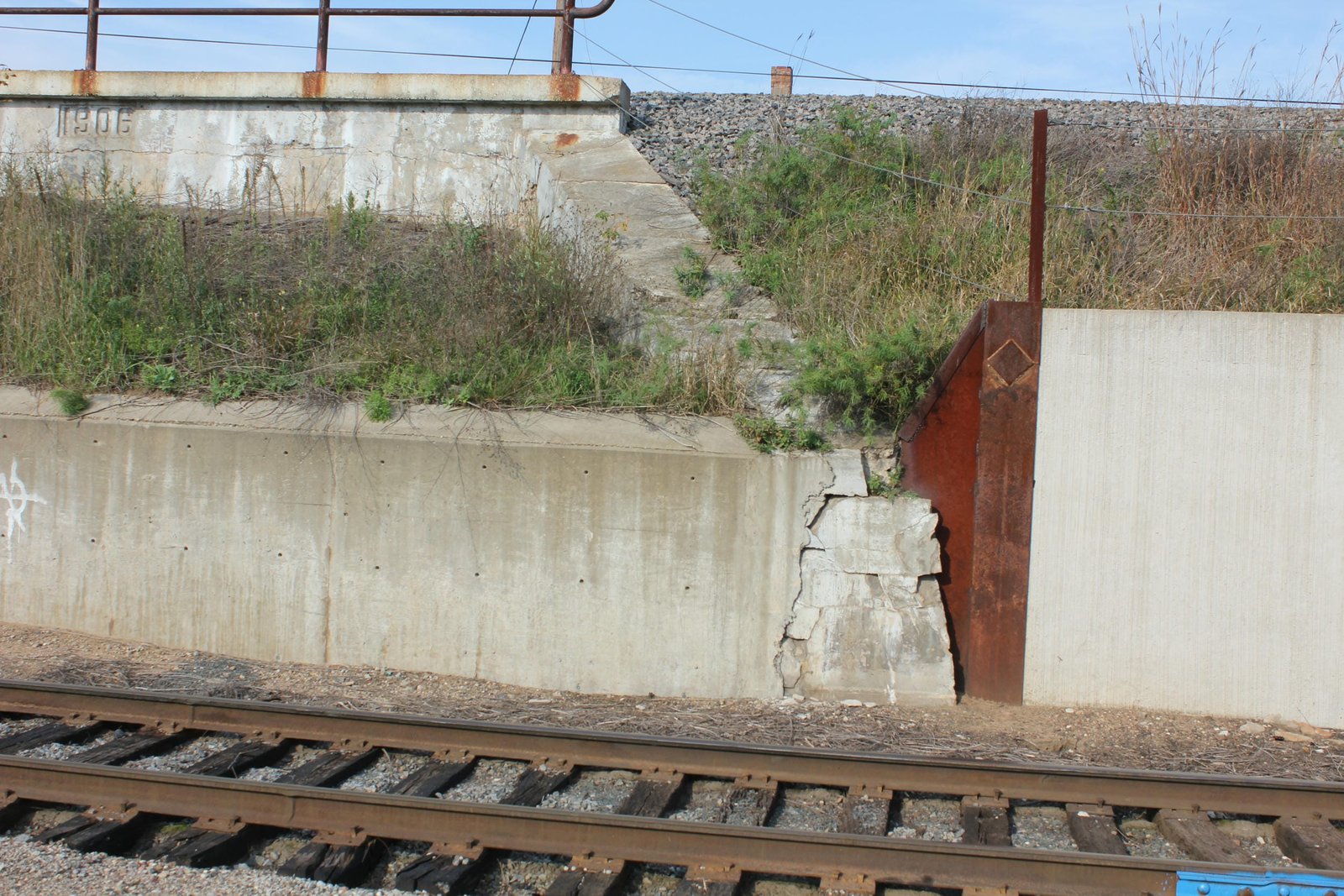 East abutment